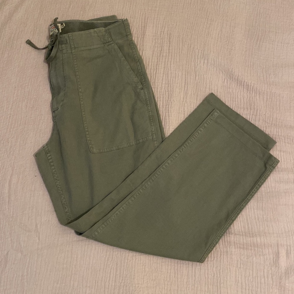 Faherty Green Chinos Versatile Organic Cotton . Size M